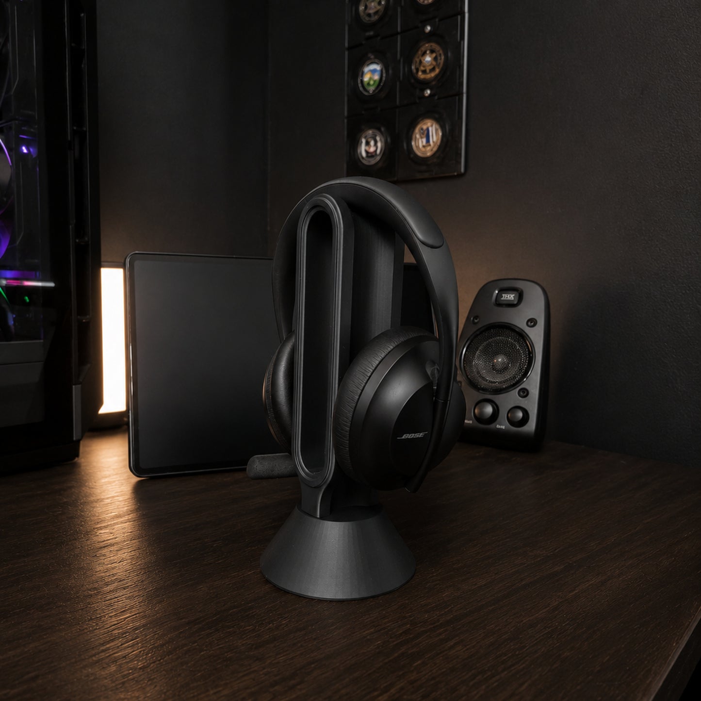 Minimal Headphone Stand