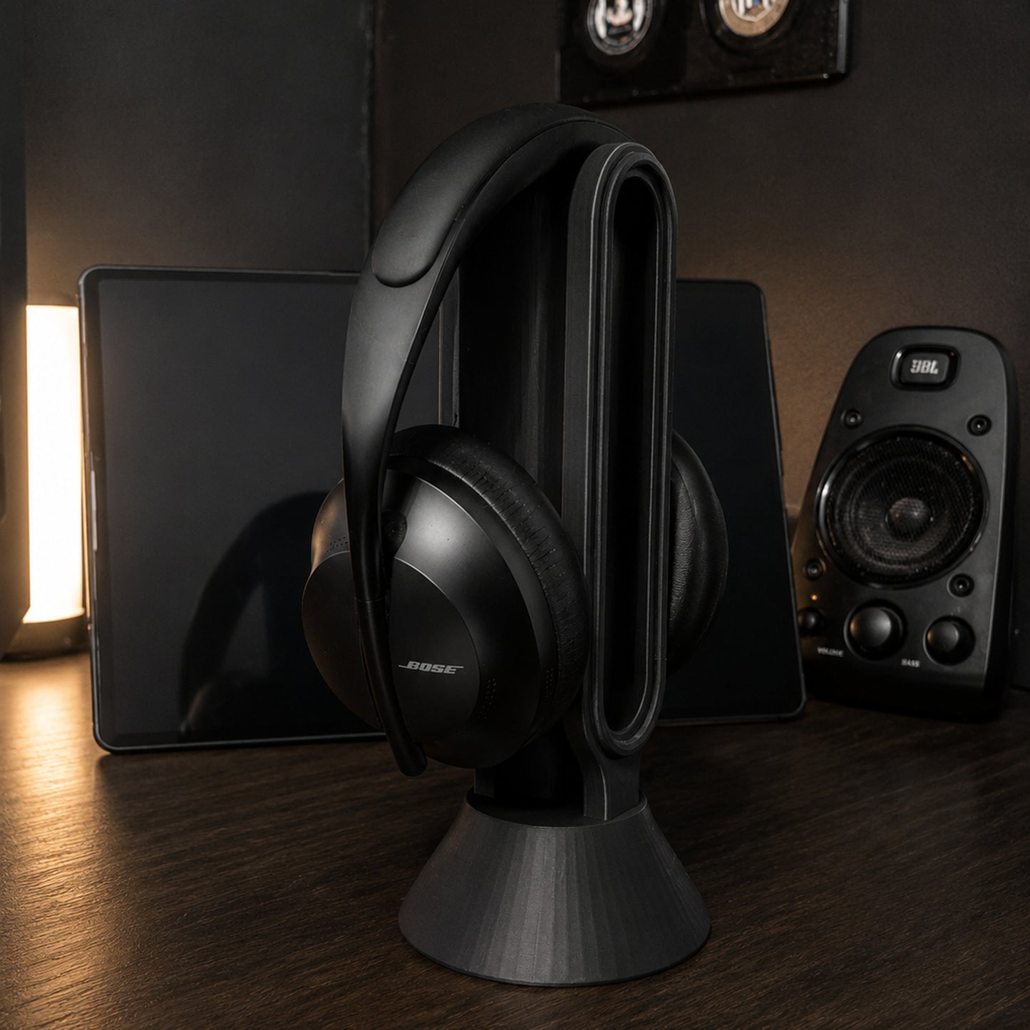 Minimal Headphone Stand