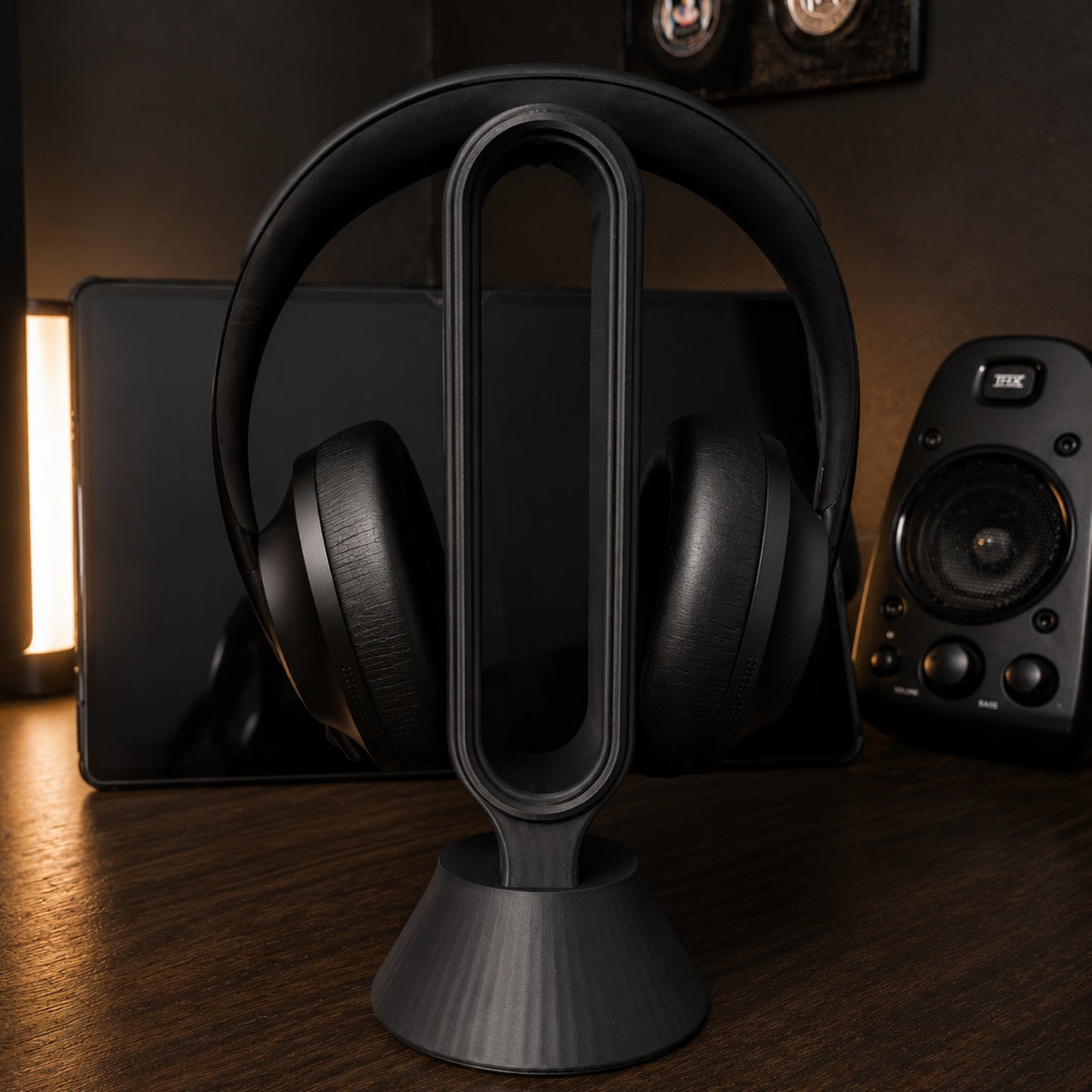 Minimal Headphone Stand